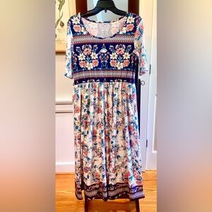 Floral dress perfect for spring through fall